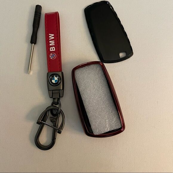 BMW Logo key fob Keychain in Red Leather & Key Fob Cover in black & Red NWT - Picture 10 of 11